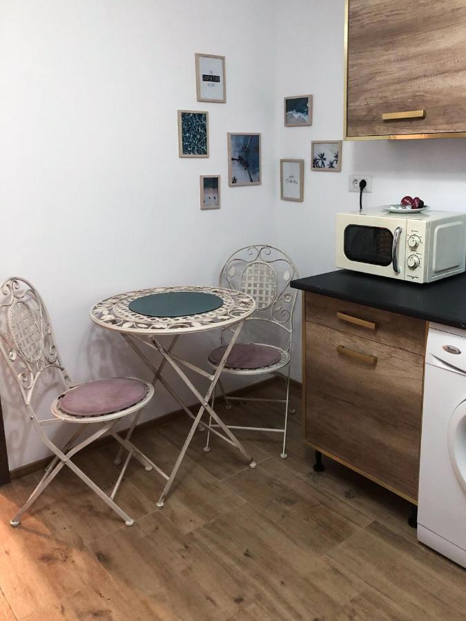 Ultra Central Apartment, Free Parking Oradea - Stray Cats Exteriör bild